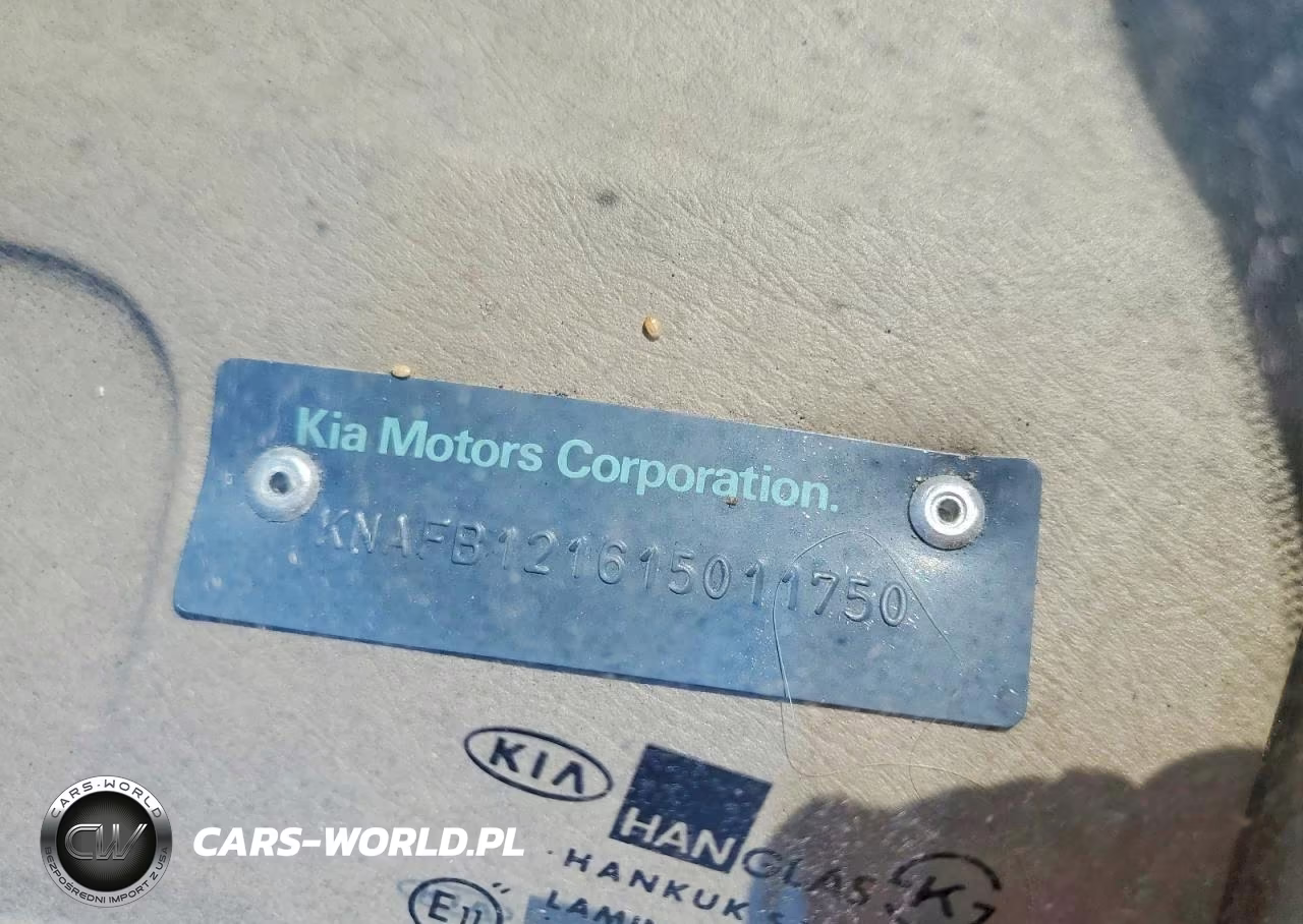 2001 Kia Sephia Base VIN:KNAFB121615011750 - 12
