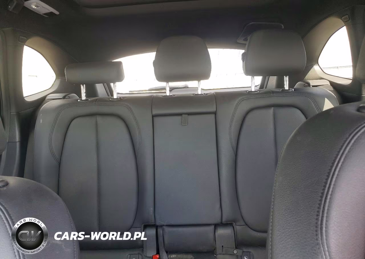 2018 BMW X1 xDrive28I VIN:WBXHT3C3XJ3H31297 - 10
