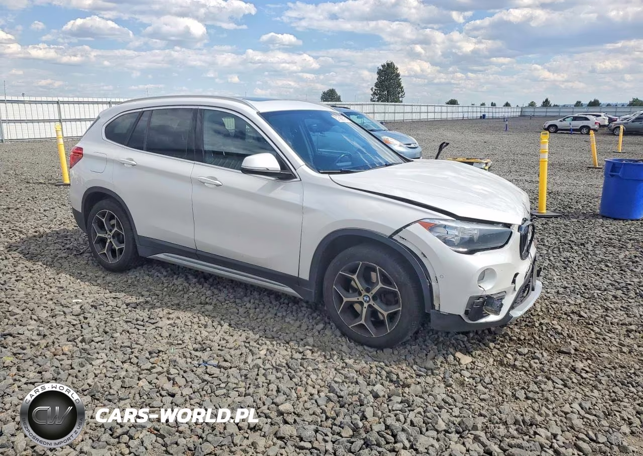 2018 BMW X1 xDrive28I VIN:WBXHT3C3XJ3H31297 - 4
