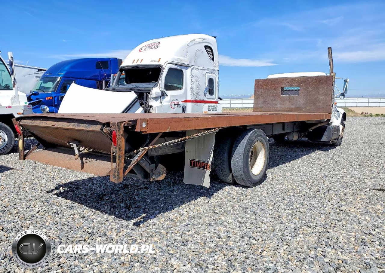 1999 International 4000 4700 VIN:1HTSCAAL6XH606142 - 3