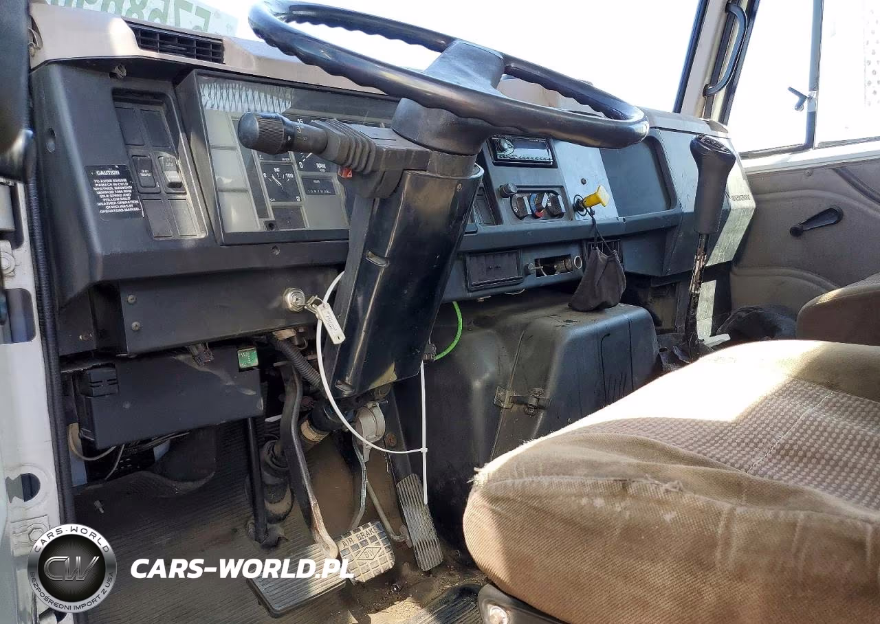 1999 International 4000 4700 VIN:1HTSCAAL6XH606142 - 8