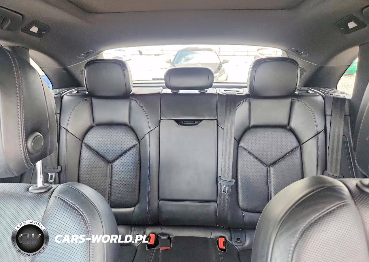 2018 Porsche Macan VIN:WP1AA2A57JLB05317 - 10