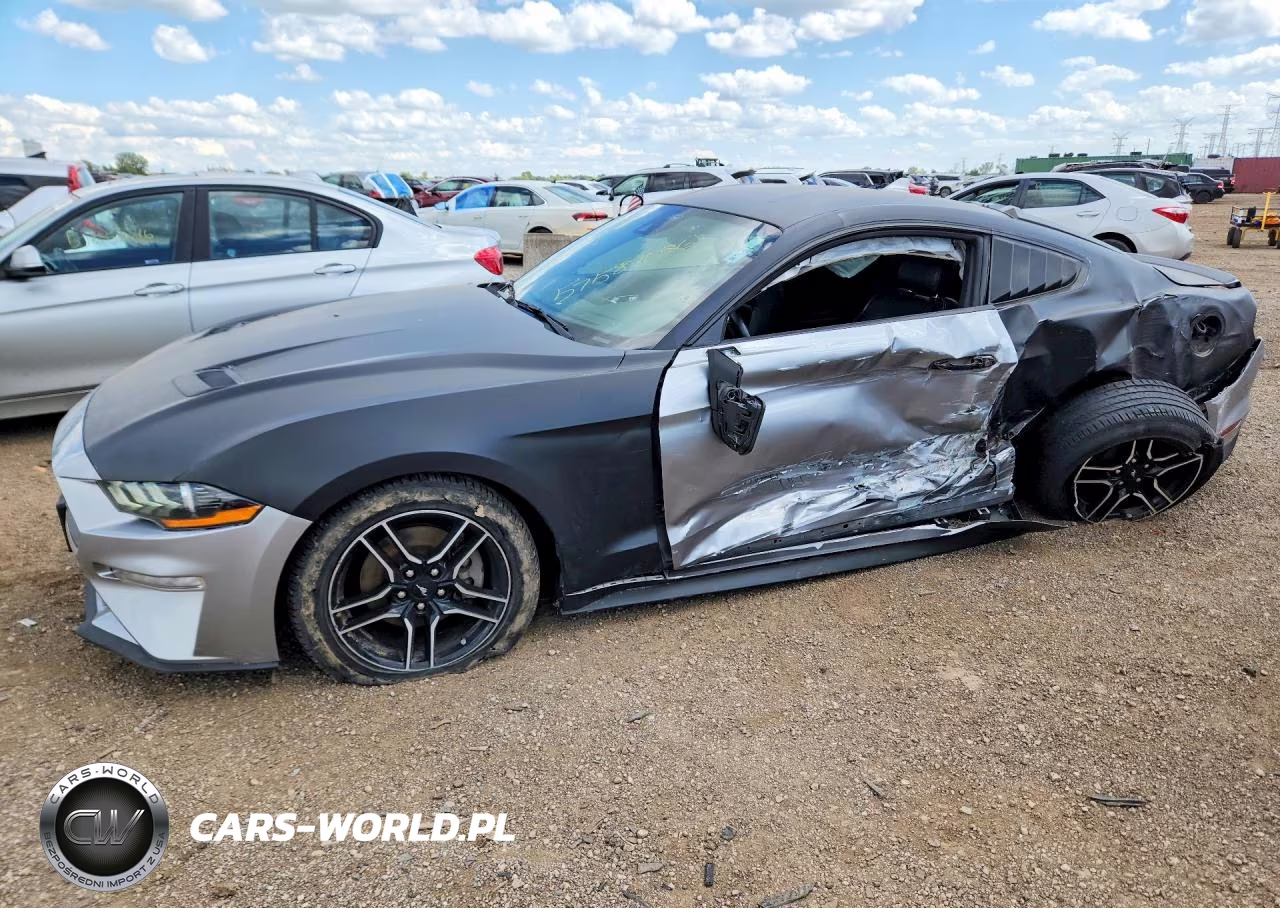 2022 Ford Mustang – zdjęcie 1 z 12