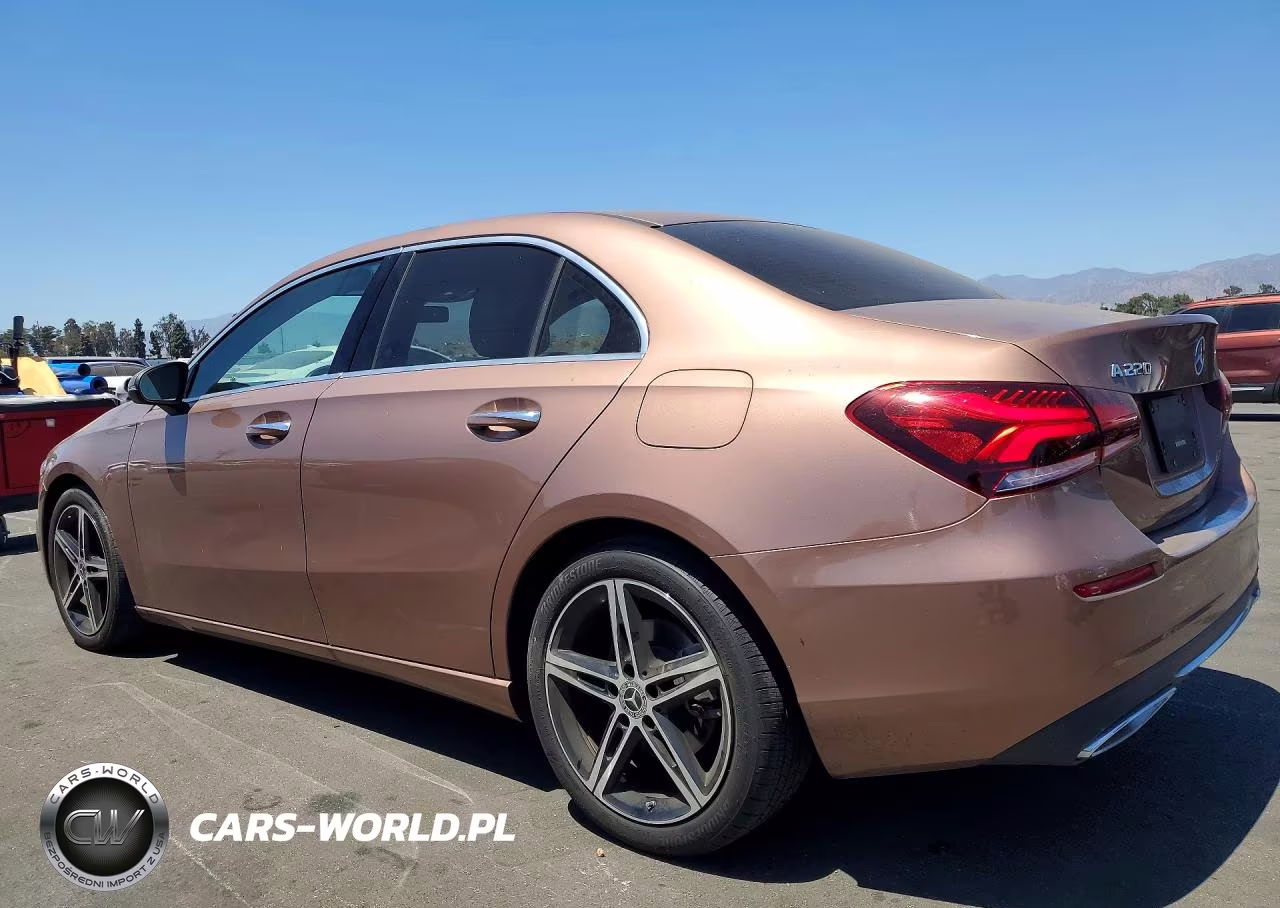 2022 Mercedes-Benz A 220 VIN:W1K3G4EBXNJ371118 - 2