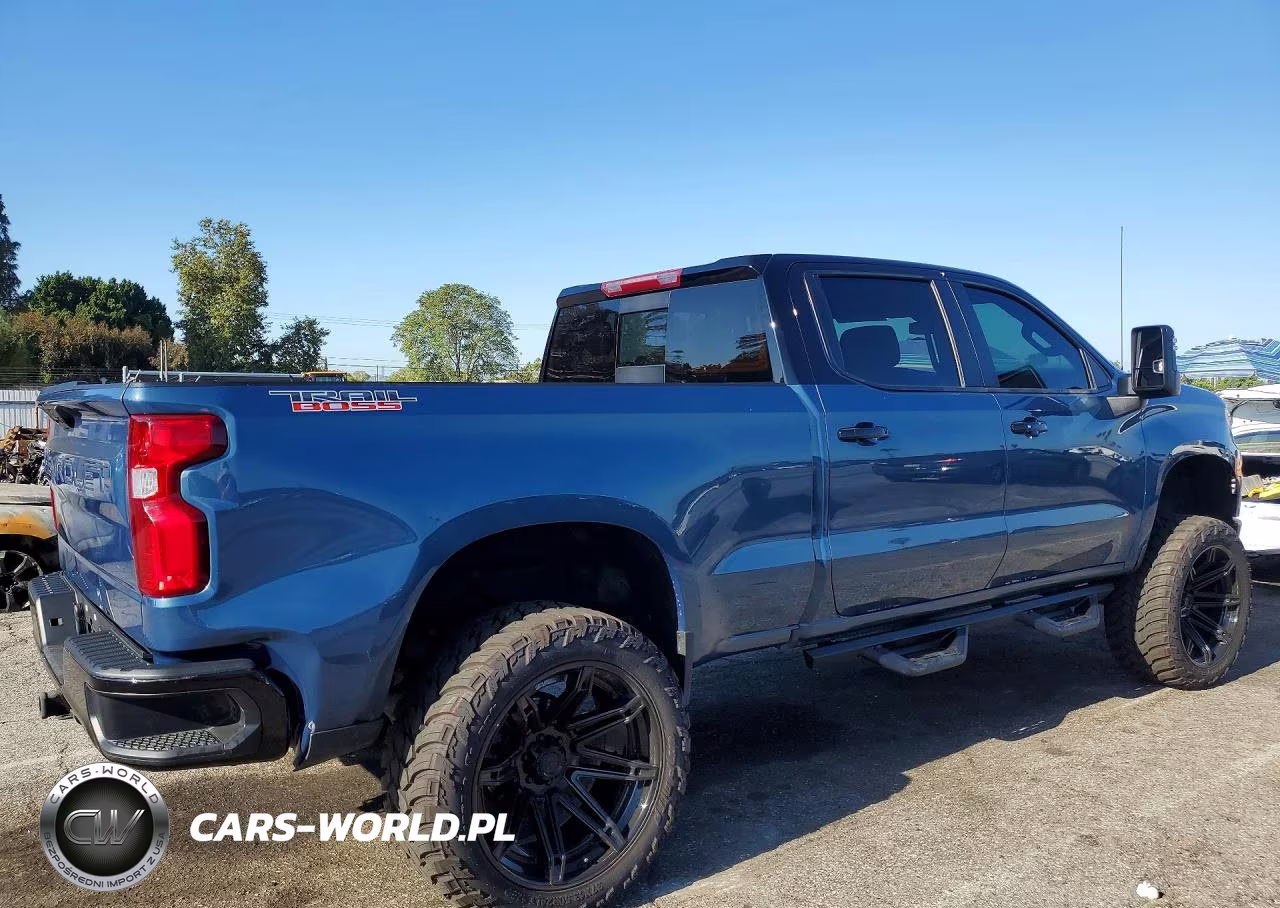 2024 Chevrolet Silverado K1500 Lt Trail Boss VIN:3GCUDFE86RG215690 - 3