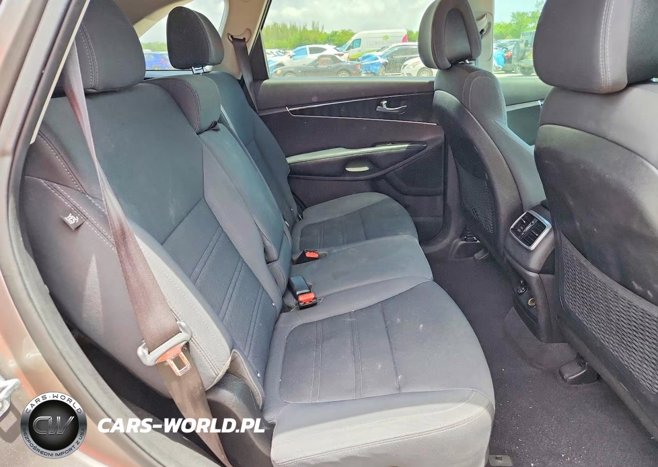 2016 Kia Sorento Lx VIN:5XYPG4A32GG169502 - 11