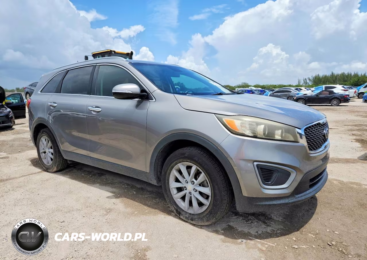 2016 Kia Sorento Lx VIN:5XYPG4A32GG169502 - 4