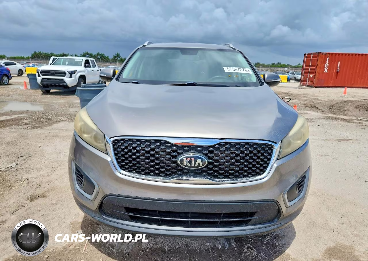 2016 Kia Sorento Lx VIN:5XYPG4A32GG169502 - 5