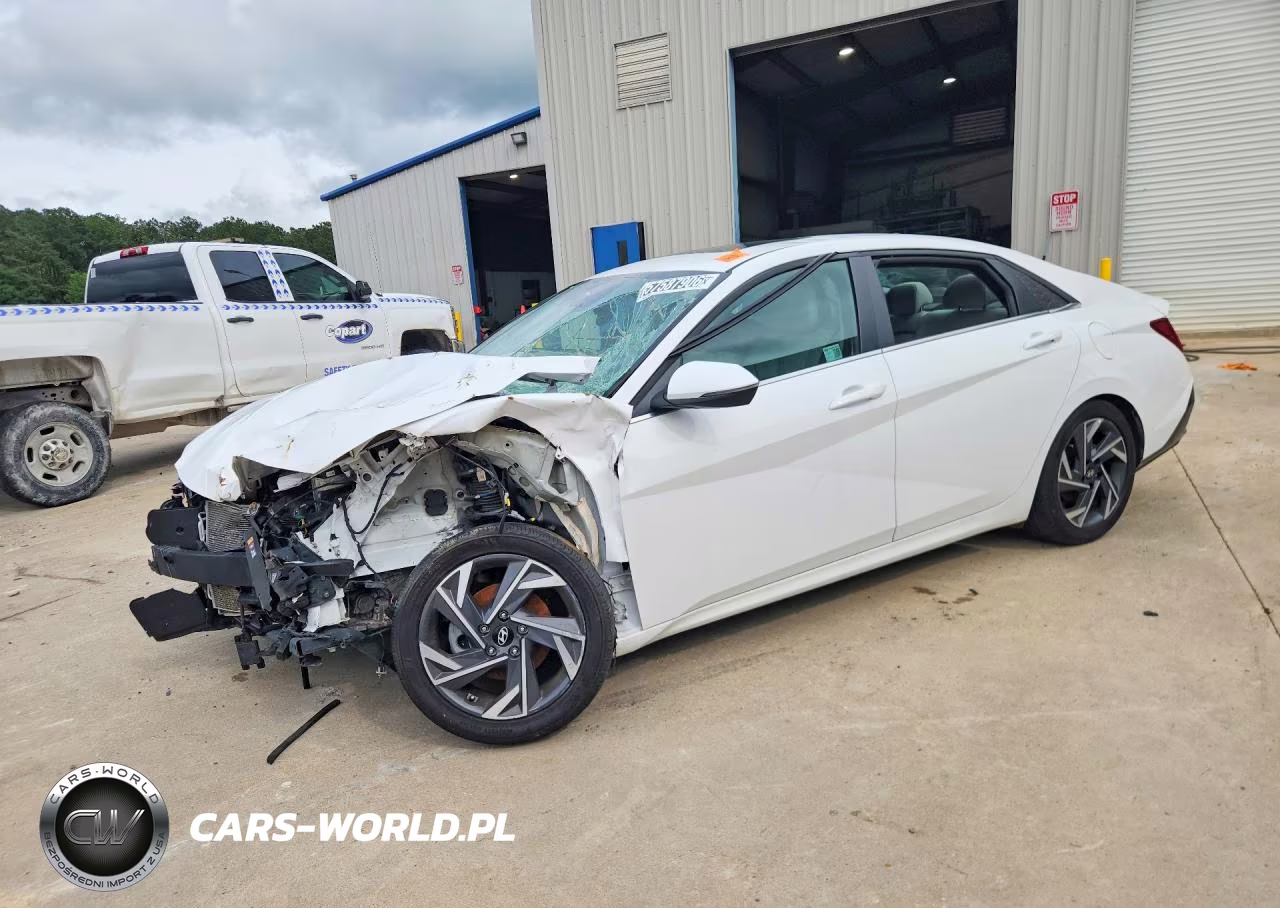 2025 Hyundai Elantra Limited – zdjęcie 1 z 12