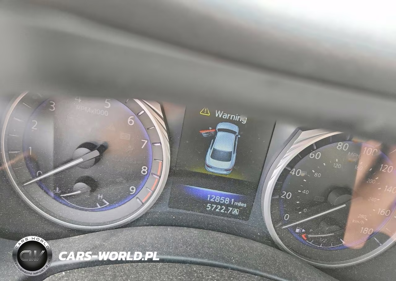 2015 Infiniti Q50 Premium VIN:JN1BV7AR4FM418159 - 9