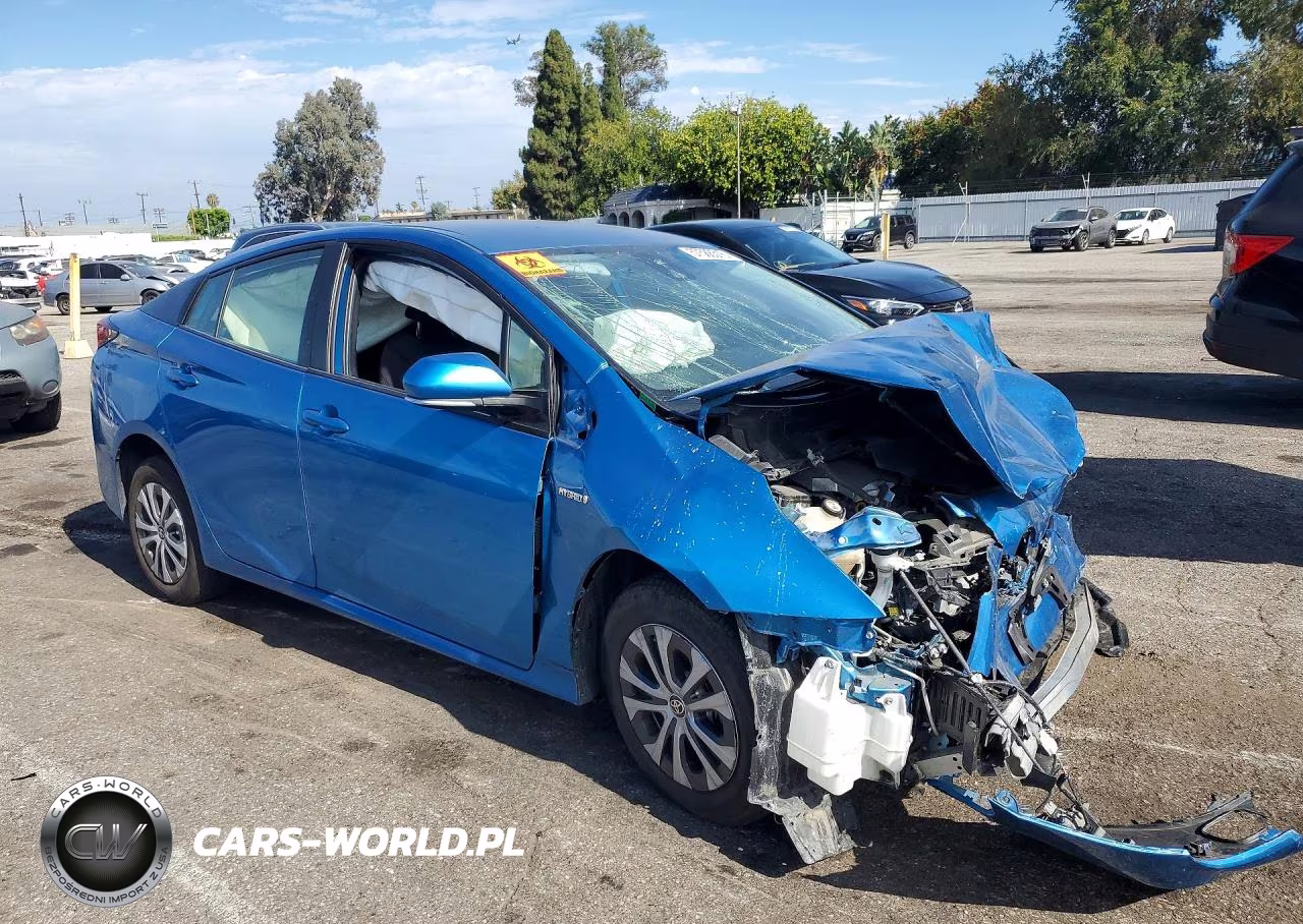 2020 Toyota Prius Le Awd-E VIN:JTDL9RFU2L3018522 - 4