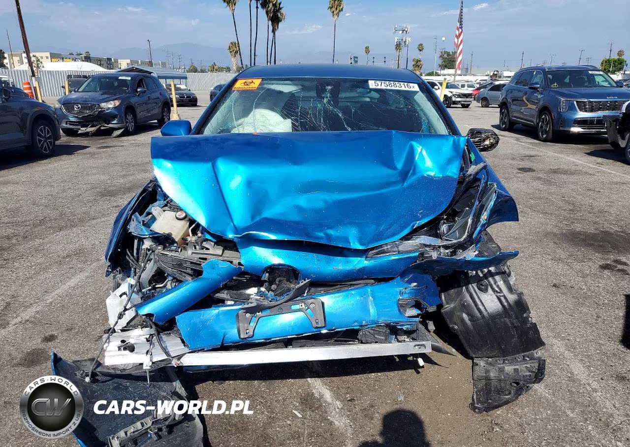 2020 Toyota Prius Le Awd-E VIN:JTDL9RFU2L3018522 - 5