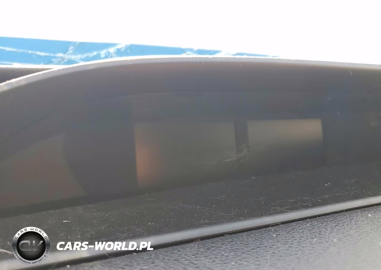 2020 Toyota Prius Le Awd-E VIN:JTDL9RFU2L3018522 - 9