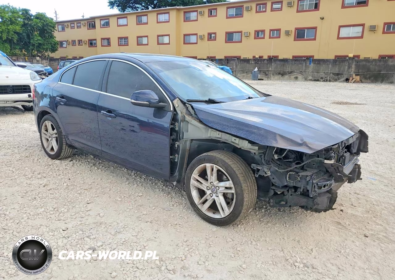 2015 Volvo S60 Platinum VIN:YV140MFD5F1318843 - 4