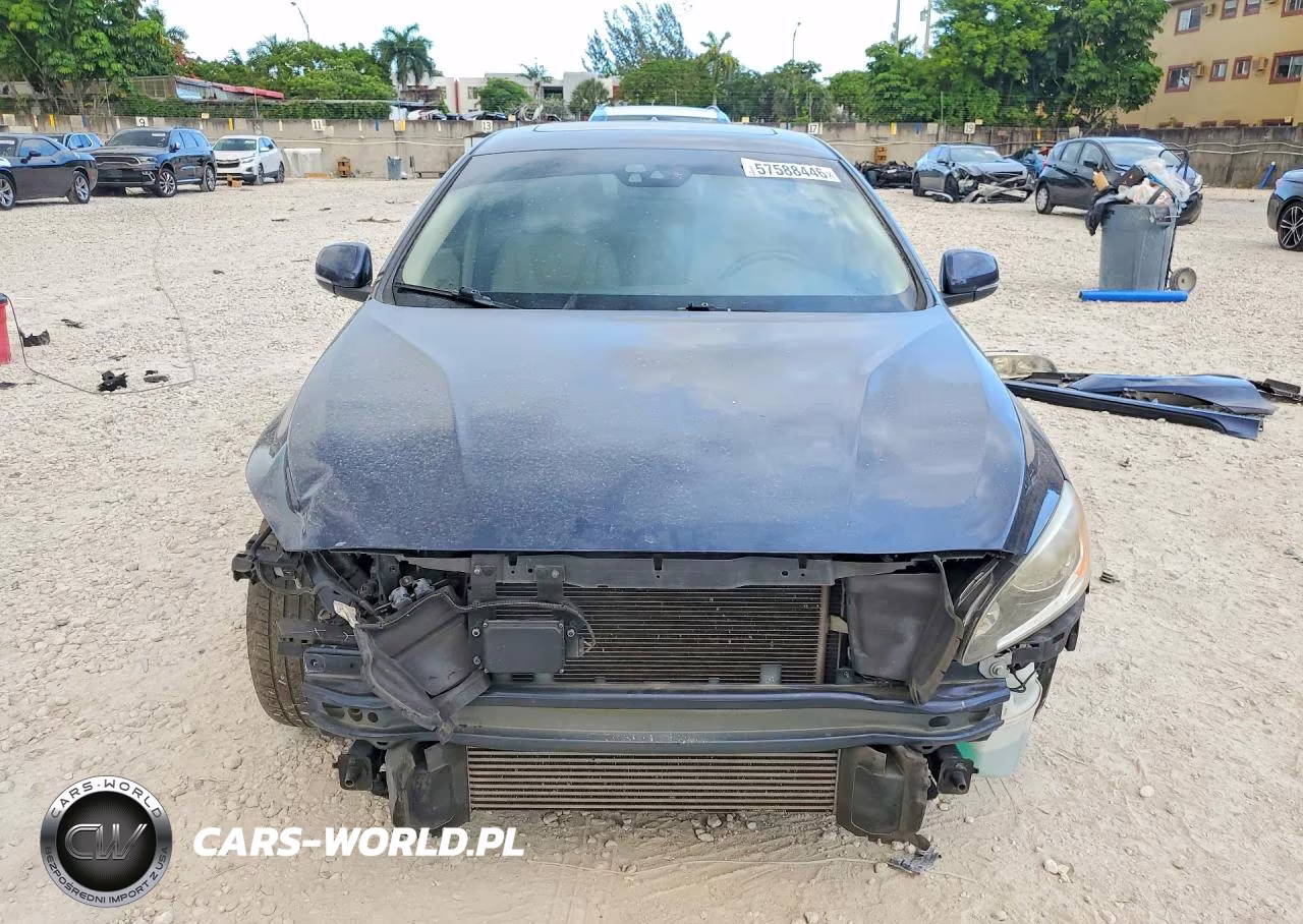 2015 Volvo S60 Platinum VIN:YV140MFD5F1318843 - 5