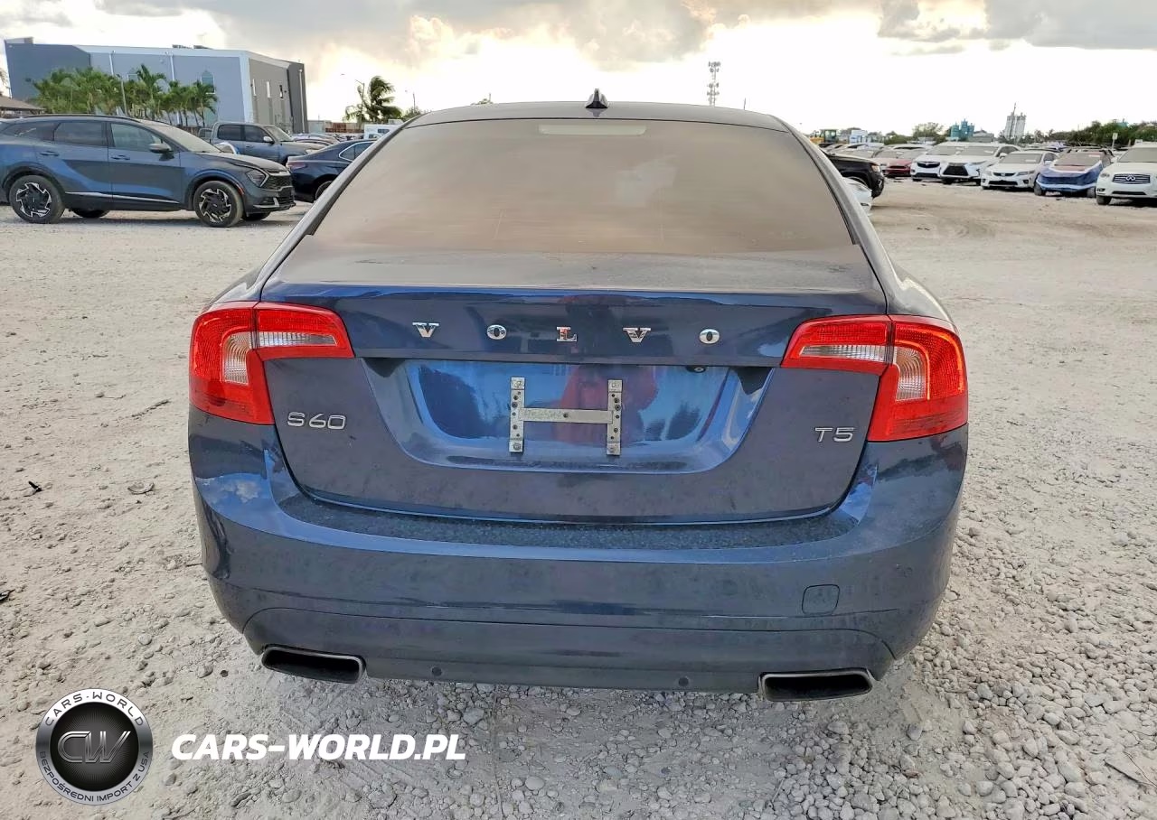 2015 Volvo S60 Platinum VIN:YV140MFD5F1318843 - 6