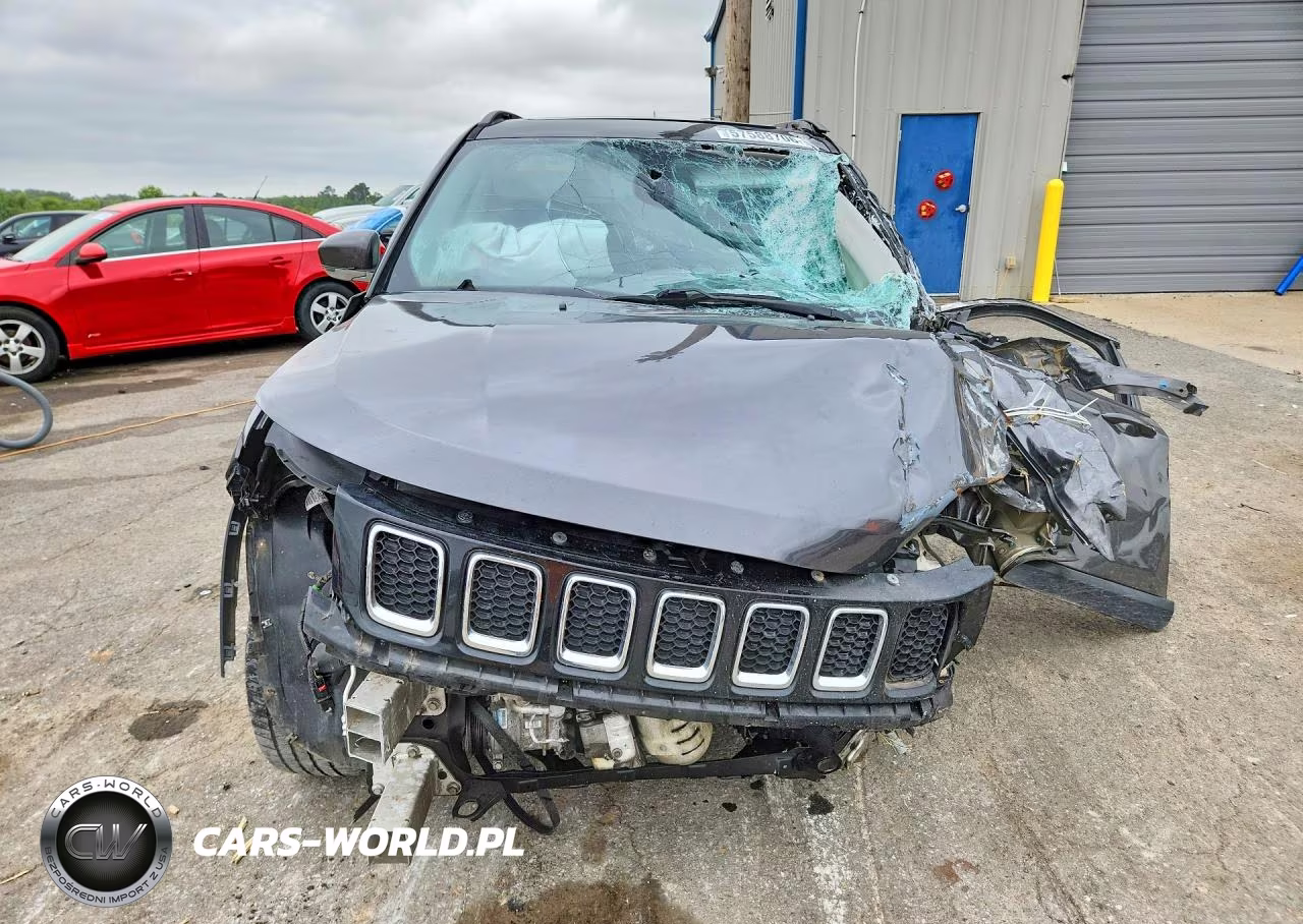 2018 Jeep Compass Limited VIN:3C4NJDCB8JT206436 - 5