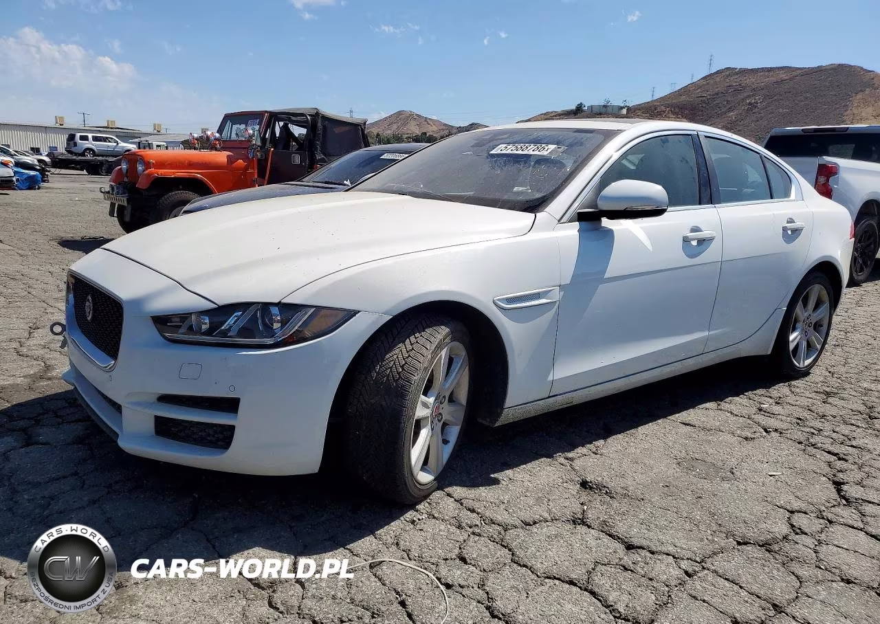 2017 Jaguar Xe Prestige