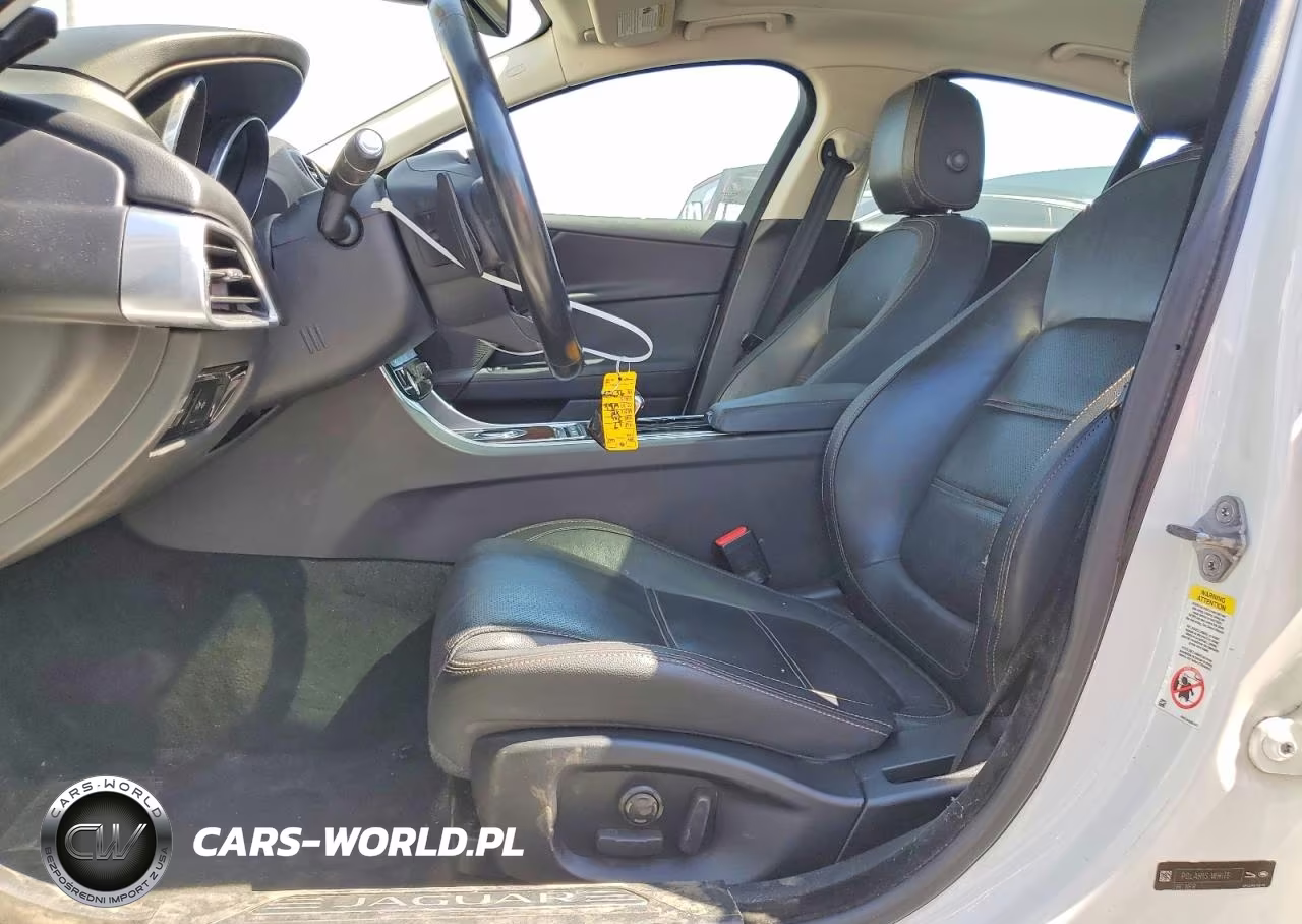 2017 Jaguar Xe Prestige VIN:SAJAK4BN3HA953940 - 7