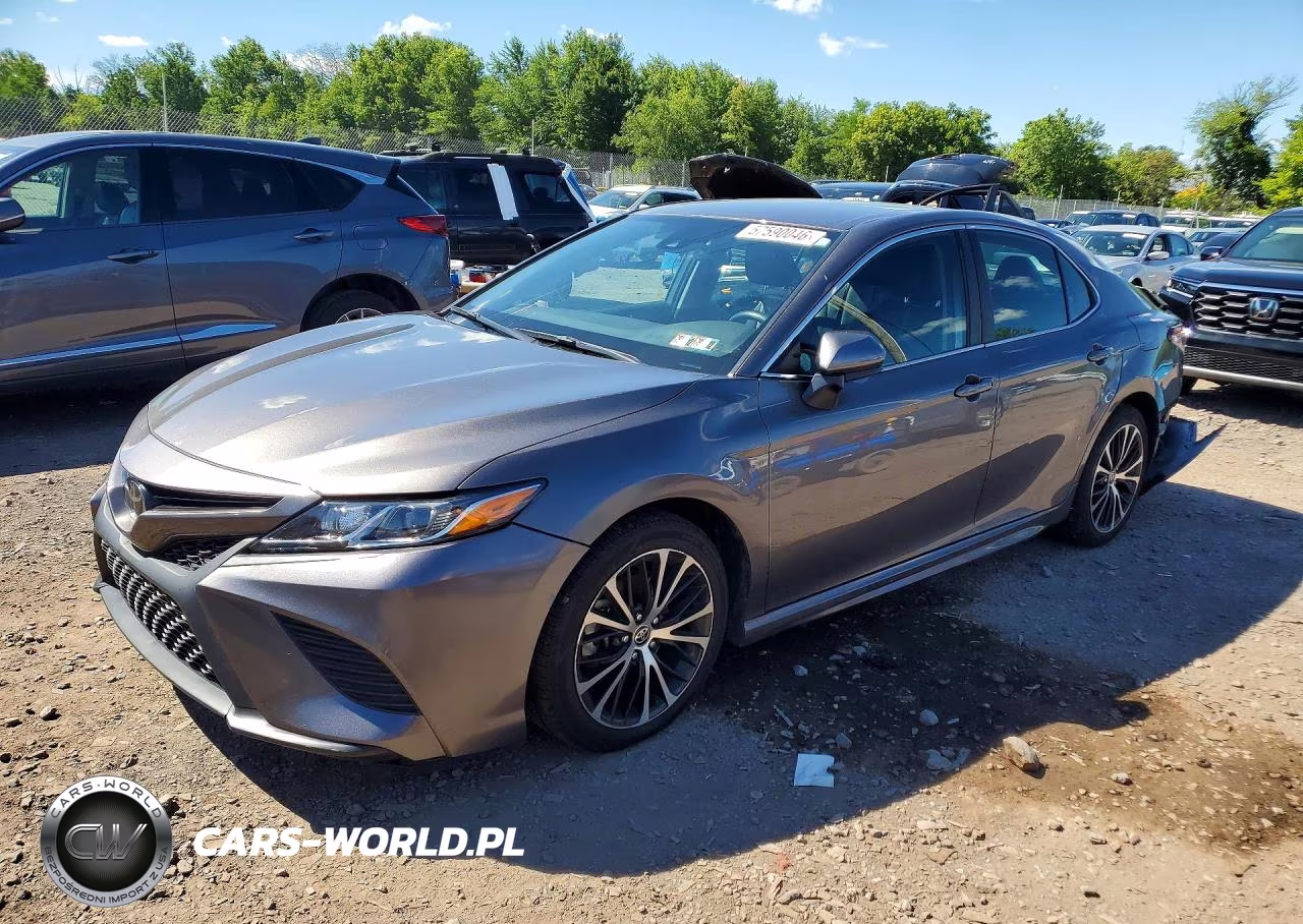 2020 Toyota Camry Se