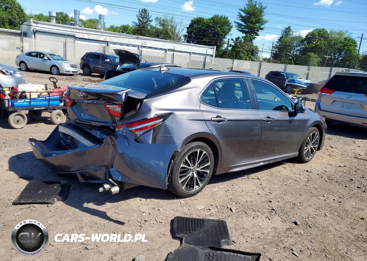 2020 Toyota Camry Se VIN:4T1G11AK8LU968535 - 3