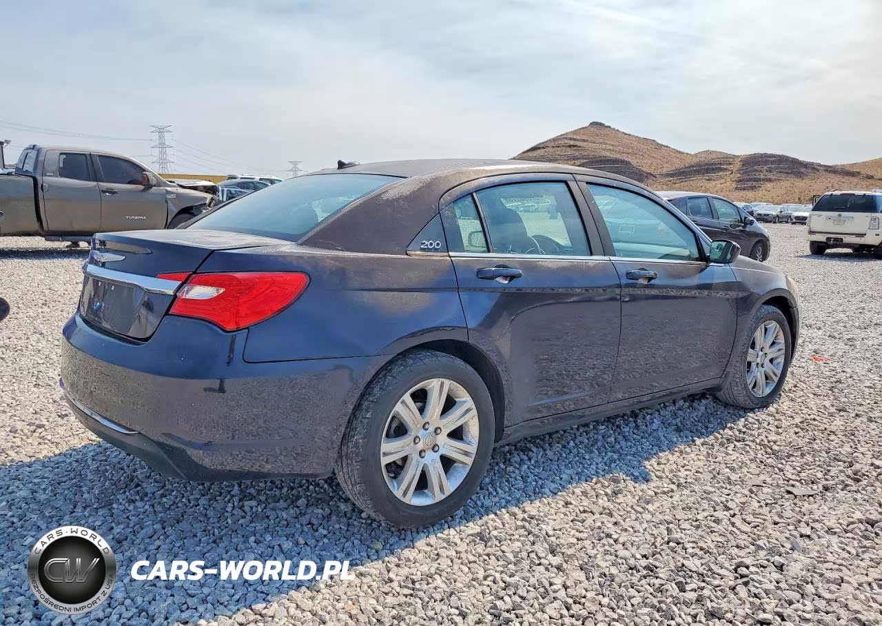 2011 Chrysler 200 Touring VIN:1C3BC1FG0BN594626 - 3
