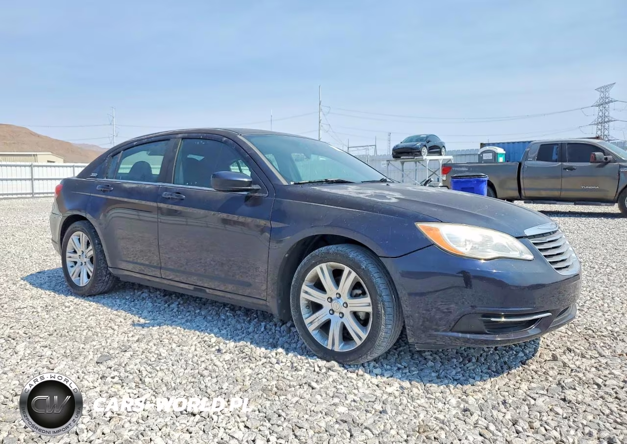 2011 Chrysler 200 Touring VIN:1C3BC1FG0BN594626 - 4