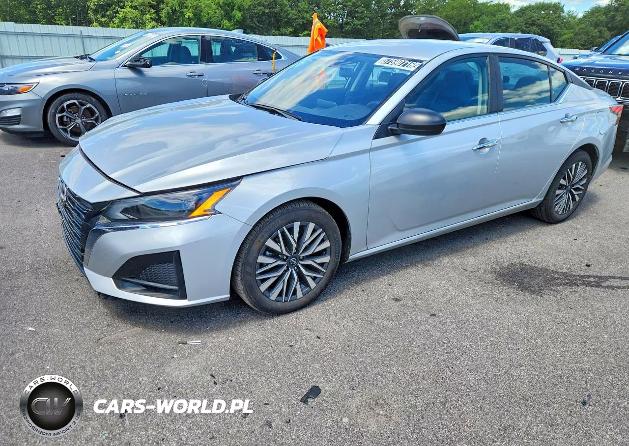 2025 Nissan Altima Sv – zdjęcie 1 z 13