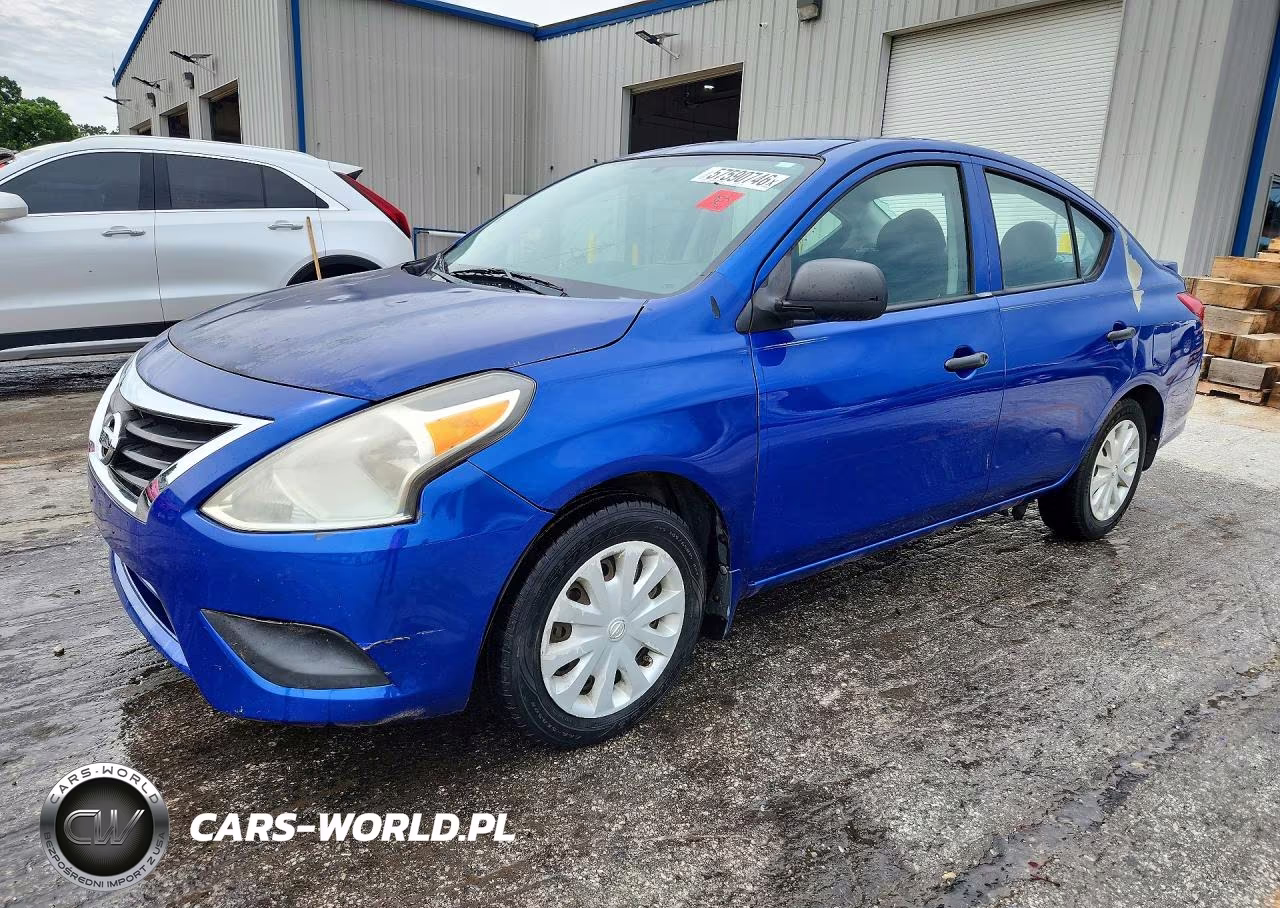 2015 Nissan Versa 1.6 S Plus