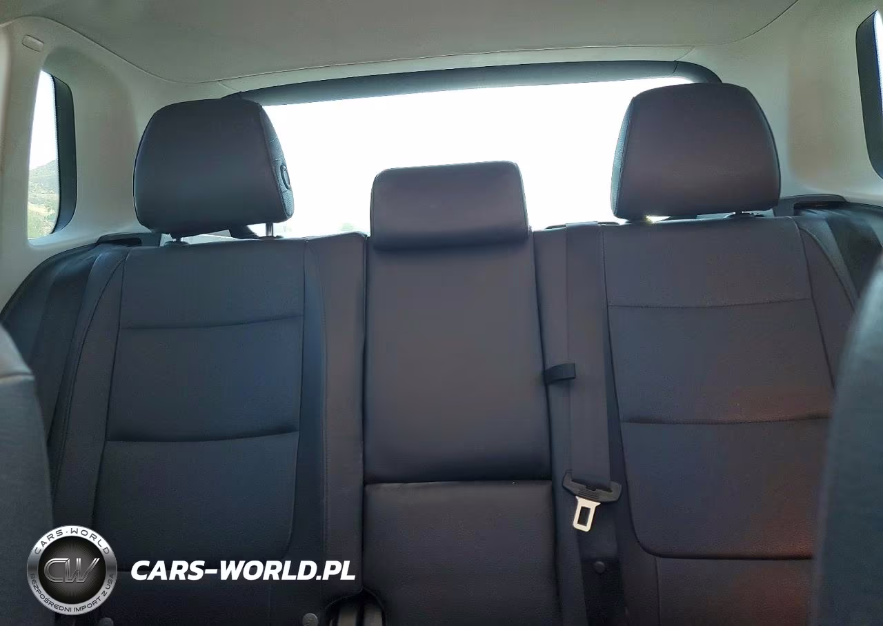 2016 Volkswagen Tiguan S VIN:WVGAV7AX5GW575207 - 10