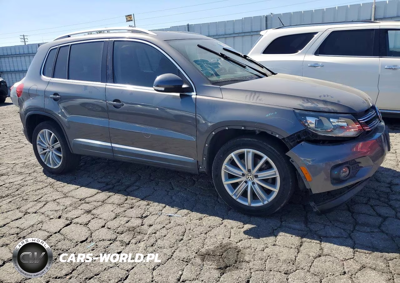2016 Volkswagen Tiguan S VIN:WVGAV7AX5GW575207 - 4