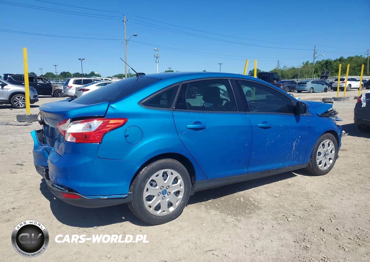 2012 Ford Focus Se VIN:1FAHP3F2XCL139148 - 3