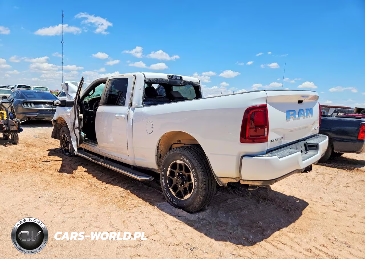 2025 Ram 2500 Laramie VIN:3C6UR5FLXSG567750 - 2