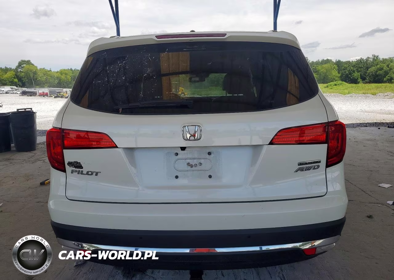 2017 Honda Pilot Touring VIN:5FNYF6H92HB013109 - 6