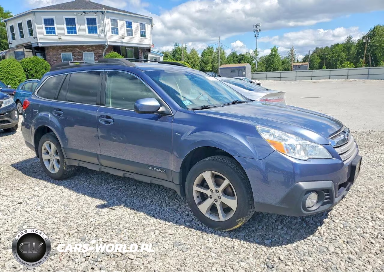 2014 Subaru Outback 2.5I Premium VIN:4S4BRBCC6E3301941 - 4