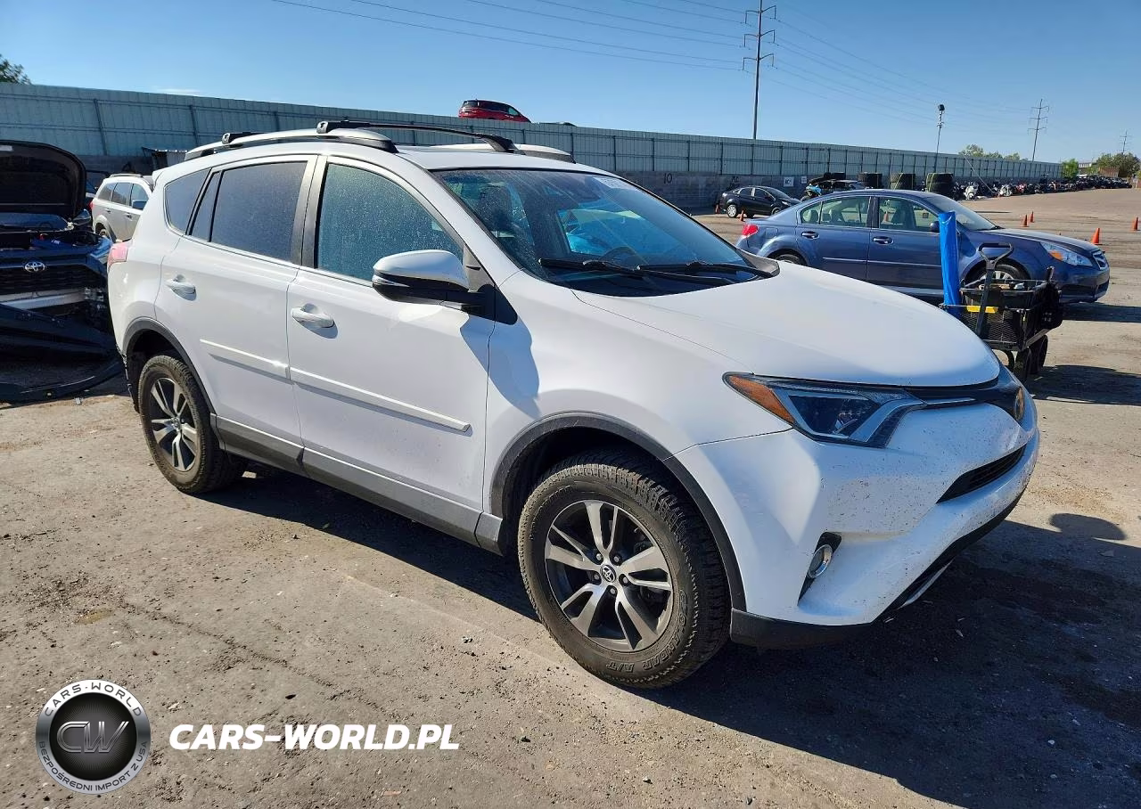 2017 Toyota Rav4 Xle VIN:2T3RFREV5HW591075 - 4
