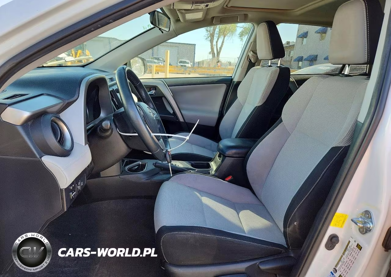 2017 Toyota Rav4 Xle VIN:2T3RFREV5HW591075 - 7