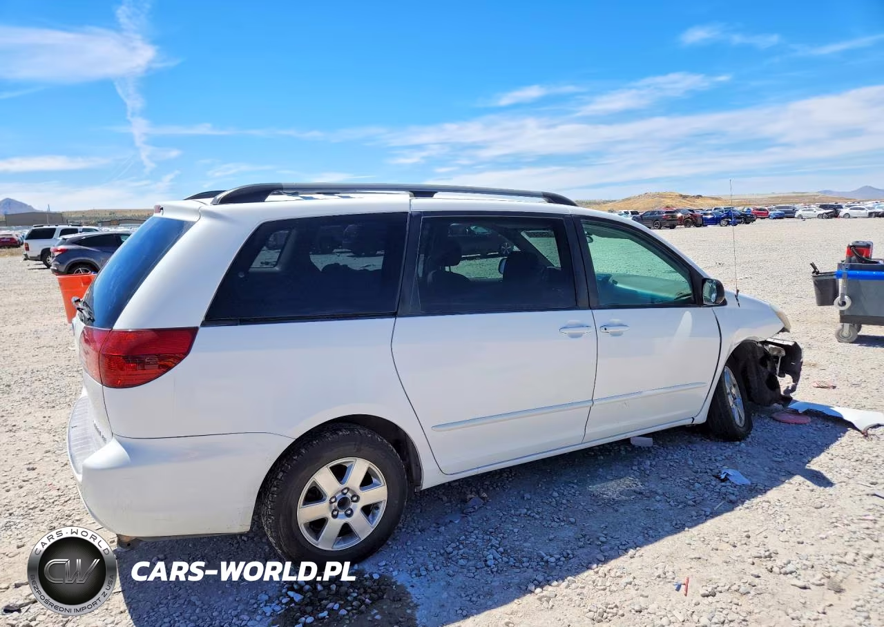 2005 Toyota Sienna Le 8 Passenger VIN:5TDZA23C05S307176 - 3
