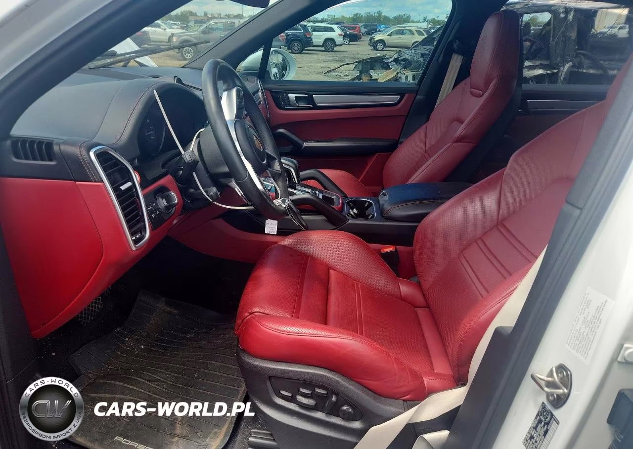 2023 Porsche Cayenne Base VIN:WP1AA2AY8PDA01979 - 7