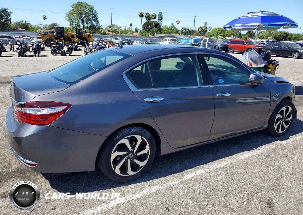 2017 Honda Accord Exl VIN:1HGCR3F84HA032460 - 3
