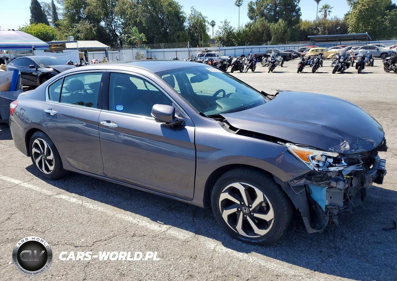 2017 Honda Accord Exl VIN:1HGCR3F84HA032460 - 4