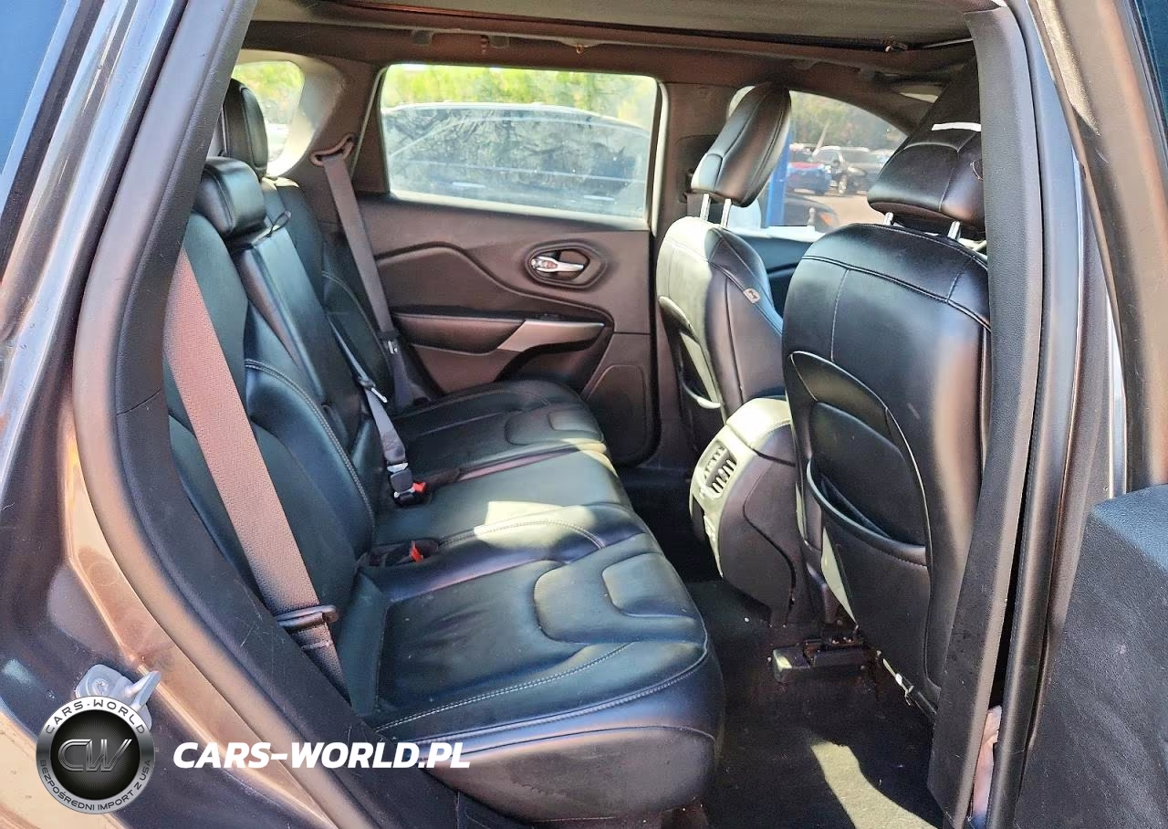2021 Jeep Cherokee Latitude Lux VIN:1C4PJLMX2MD220694 - 11
