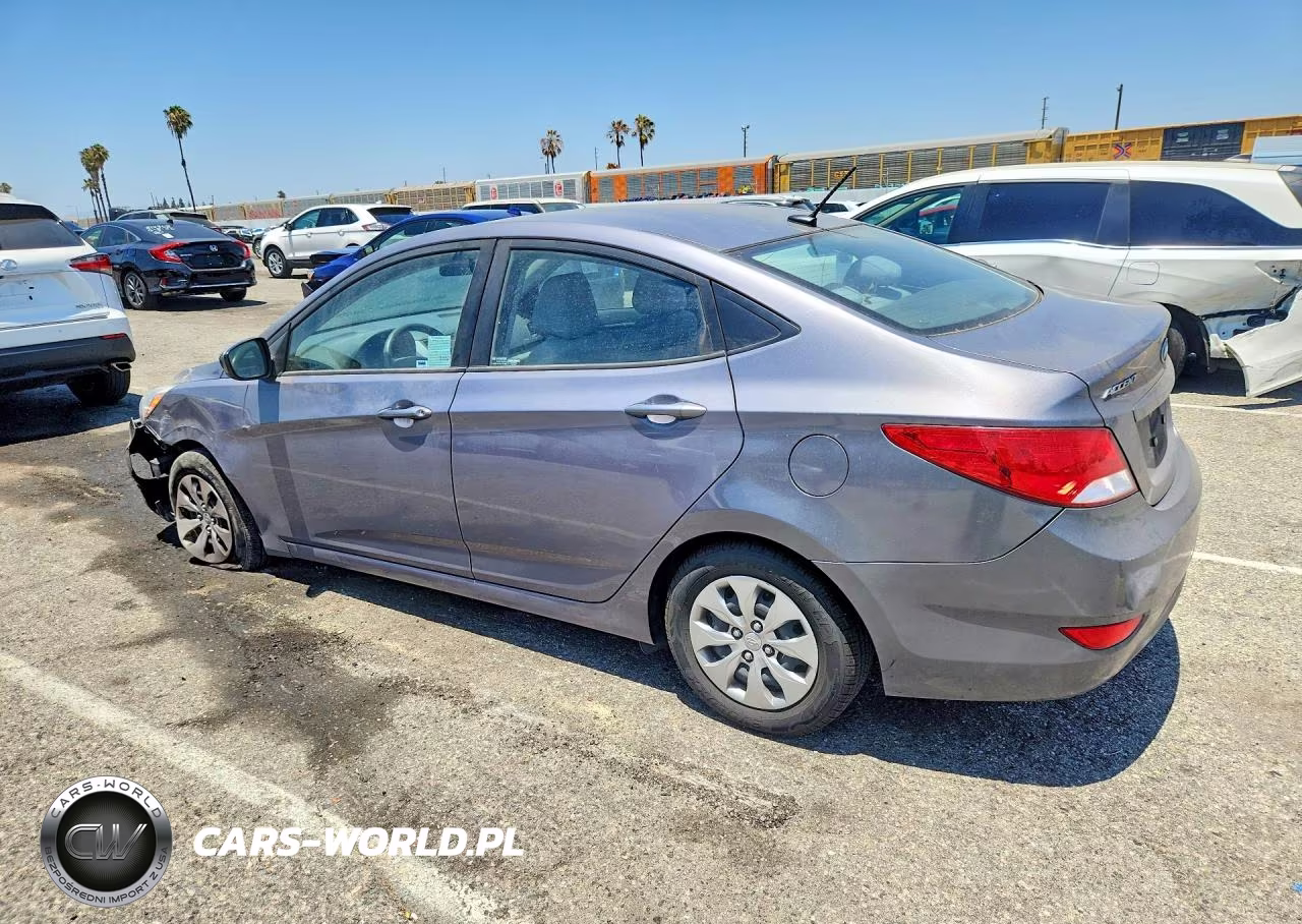 2017 Hyundai Acc VIN:KMHCT4AE0HU297843 - 2