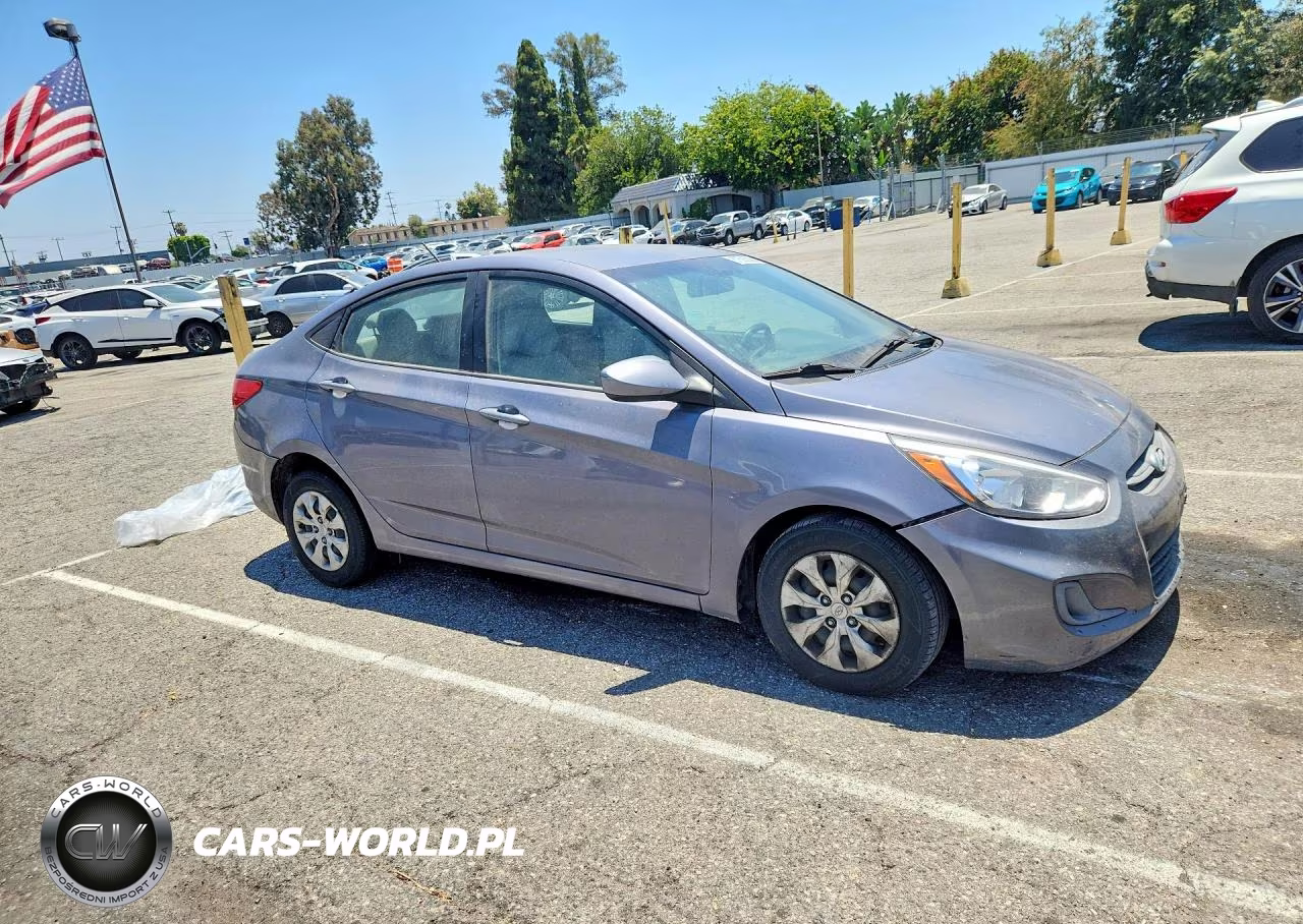 2017 Hyundai Acc VIN:KMHCT4AE0HU297843 - 4