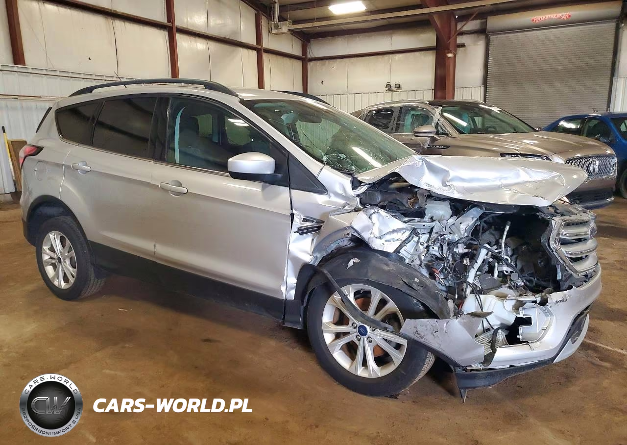 2018 Ford Escape Se VIN:1FMCU0GD5JUC03434 - 4