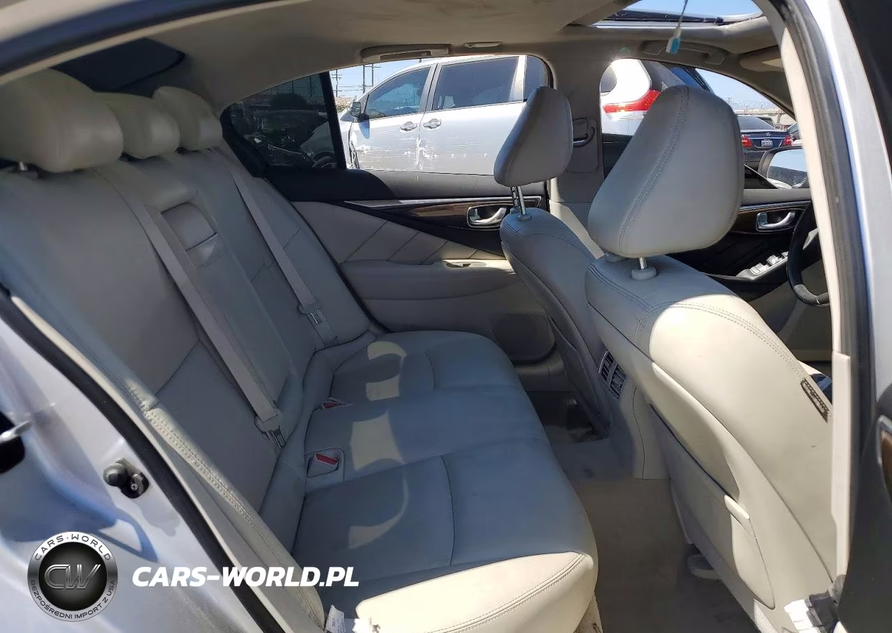 2019 Infiniti Q50 3.0T Luxe VIN:JN1EV7AP4KM512077 - 10