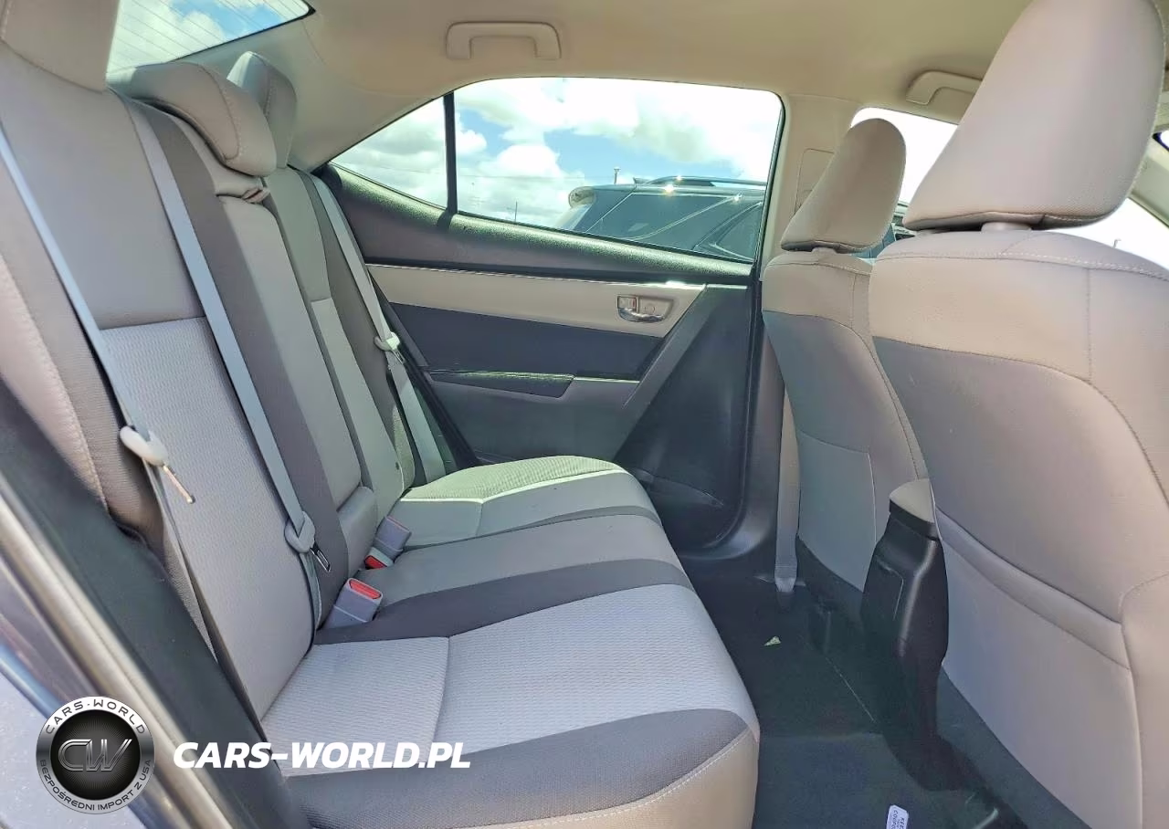 2017 Toyota Corolla Le VIN:5YFBURHE5HP658416 - 10