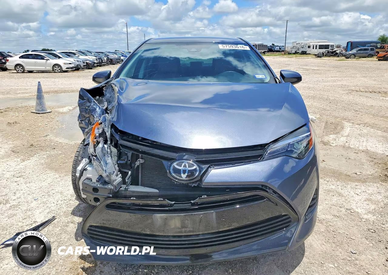 2017 Toyota Corolla Le VIN:5YFBURHE5HP658416 - 5