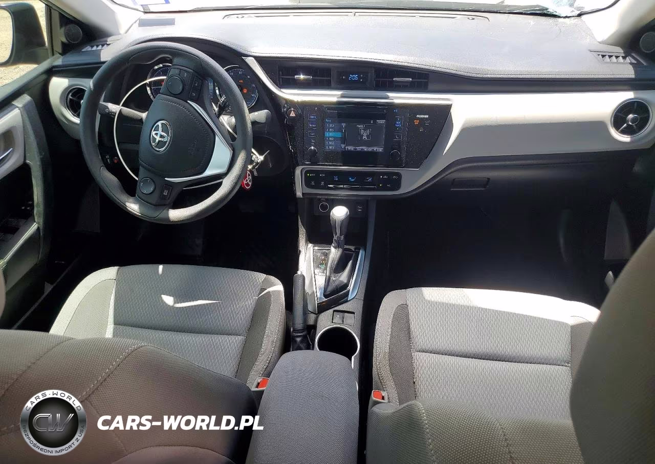2017 Toyota Corolla Le VIN:5YFBURHE5HP658416 - 8