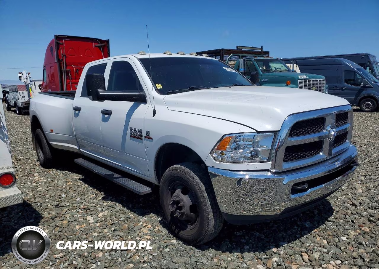 2018 Ram 3500 St VIN:3C63RRGL5JG120386 - 4